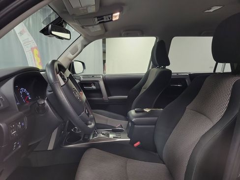 Used 2022 Toyota 4Runner SR5 image 12