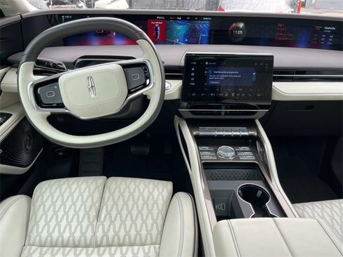 Used 2024 Lincoln Nautilus Black Label w/ Jet Appearance Package (87T) image 15