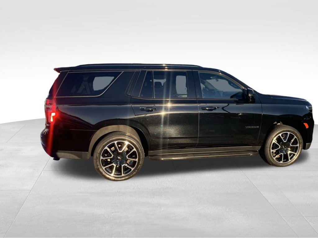 Used 2024 Chevrolet Tahoe RST w/ Luxury Package AWD/4WD image 15