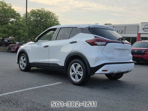 Used 2024 Nissan Kicks S FWD image 3