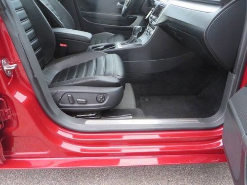 Used 2014 Volkswagen CC Sport image 16