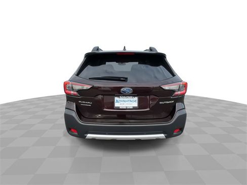 Used 2023 Subaru Outback Limited image 7