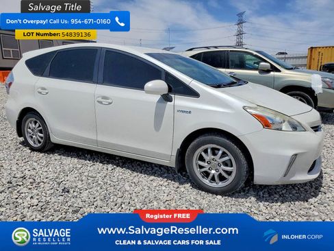 Used 2014 Toyota Prius V Three FWD image 5