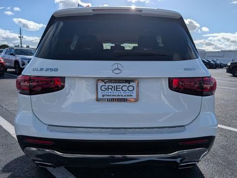Used 2020 Mercedes-Benz GLB 250 image 10