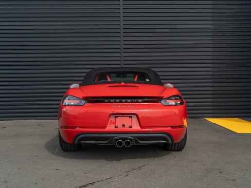 Used 2017 Porsche 718 Boxster S image 10
