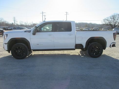 New 2026 GMC Sierra 2500 AT4 w/ AT4 Premium Plus Package image 10