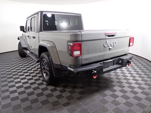 Used 2023 Jeep Gladiator Overland image 17