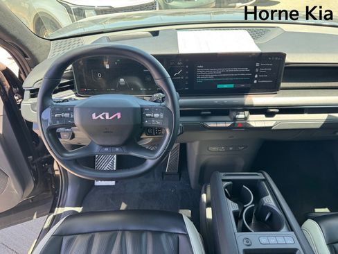 Certified 2024 Kia EV9 GT-Line AWD/4WD image 15
