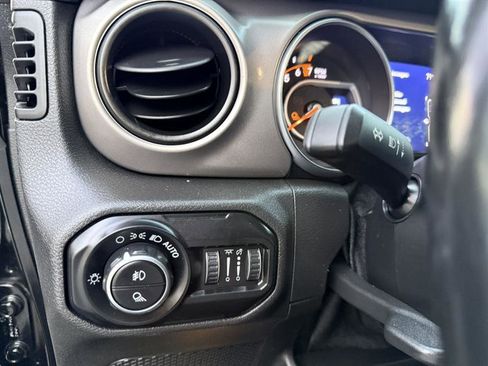 Used 2020 Jeep Gladiator Sport w/ Quick Order Package 24S AWD/4WD image 25