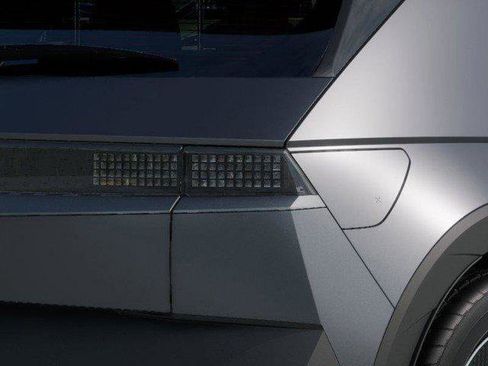 New 2025 Hyundai Ioniq 5 SEL image 10