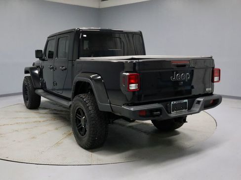 Used 2021 Jeep Gladiator Overland AWD/4WD image 10