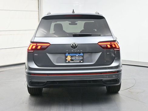 Used 2024 Volkswagen Tiguan SE R-Line AWD/4WD image 22