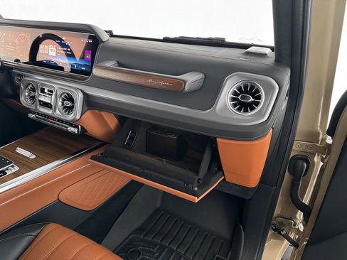 Used 2025 Mercedes-Benz G 63 AMG AMG G 63 image 26