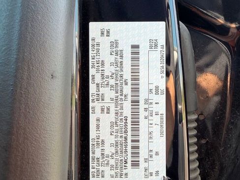 Certified 2021 Ford Escape SEL w/ Technology Package AWD/4WD image 17