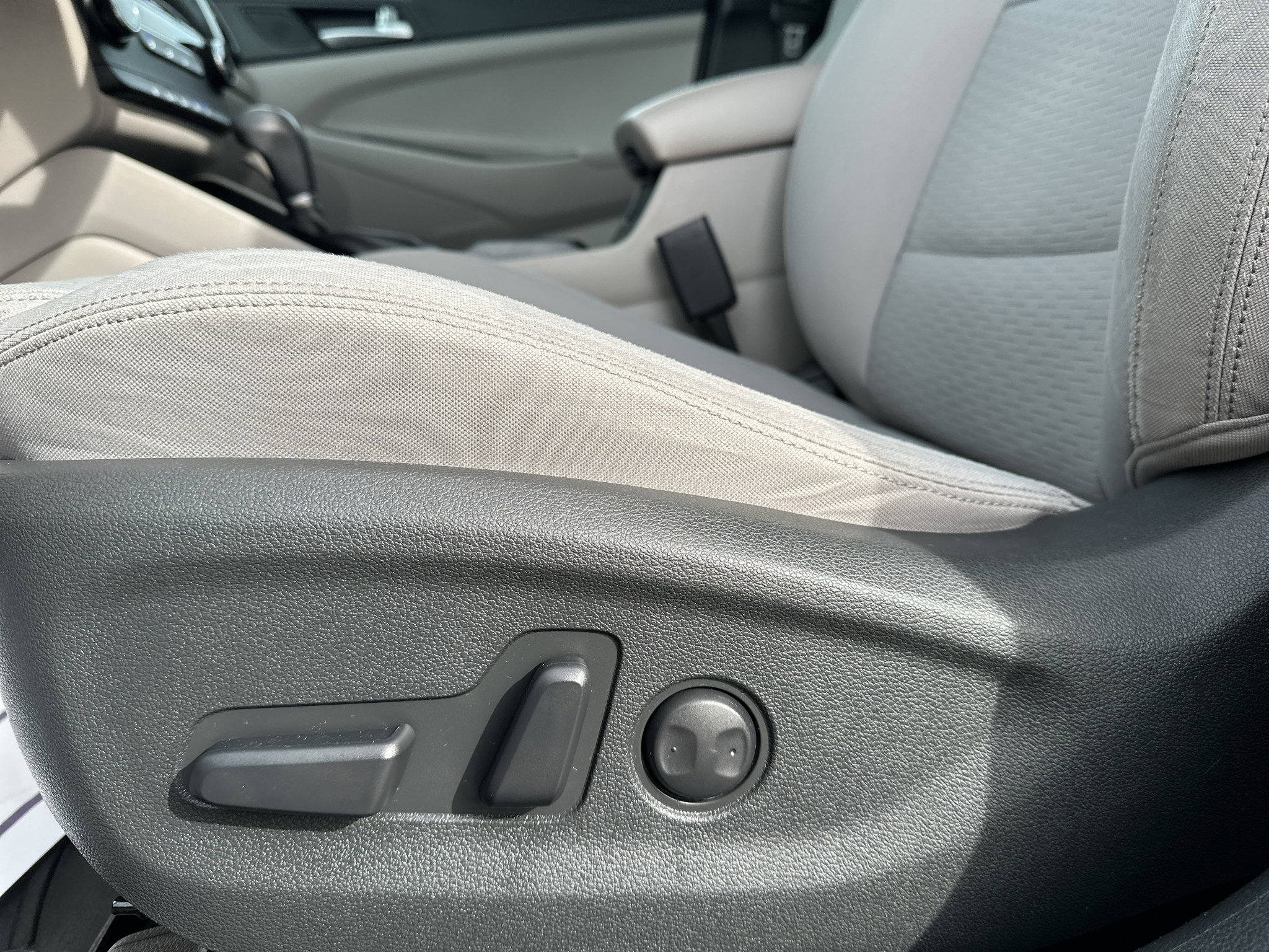 Used 2019 Hyundai Tucson Value AWD/4WD image 18