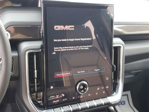 New 2026 GMC Yukon Elevation image 25