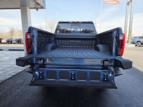 New 2026 GMC Sierra 2500 Denali w/ Denali Reserve Package AWD/4WD image 18