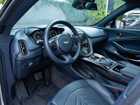 Used 2023 Aston Martin DBX 707 AWD/4WD image 3