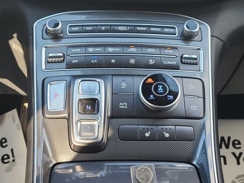 Certified 2023 Hyundai Santa Fe SEL AWD/4WD image 18