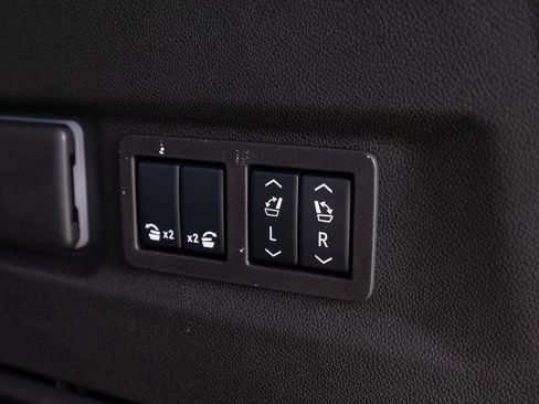 New 2025 Chevrolet Suburban Premier w/ Sun And Tow Package image 46