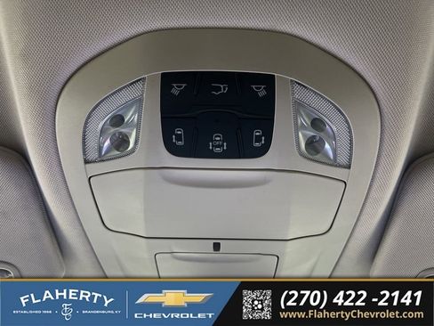 Used 2024 Chrysler Pacifica Touring-L FWD image 29
