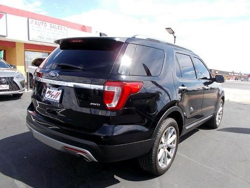 Used 2017 Ford Explorer Limited image 7