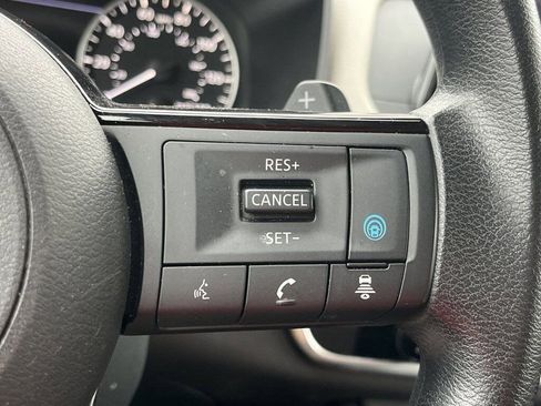 Certified 2023 Nissan Rogue SV image 10