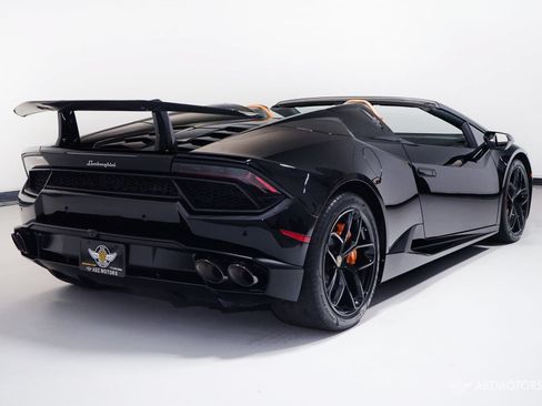 Used 2019 Lamborghini Huracan LP 580-2 RWD image 6