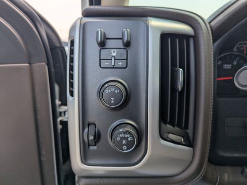 Used 2017 GMC Sierra 3500 SLT w/ Duramax Plus Package AWD/4WD image 14