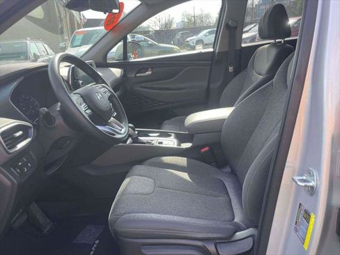 Used 2019 Hyundai Santa Fe SE image 13