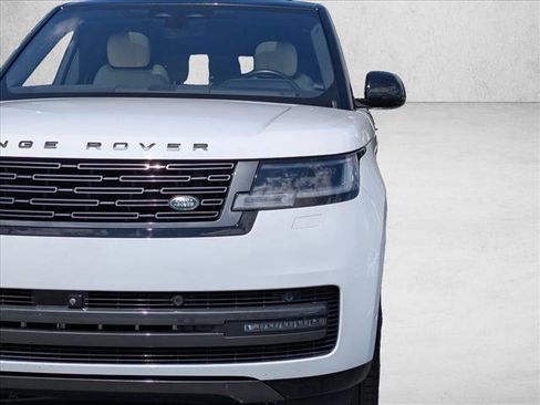 Used 2023 Land Rover Range Rover SE AWD/4WD image 15