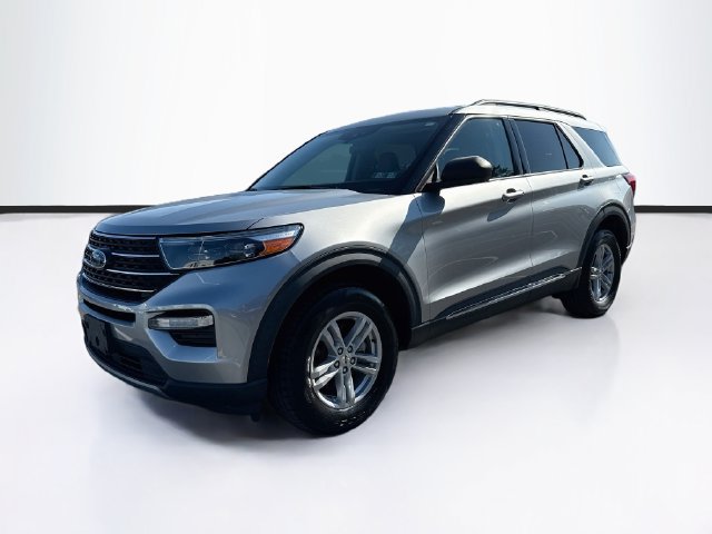 Certified 2021 Ford Explorer XLT w/ Equipment Group 202A AWD/4WD image 3