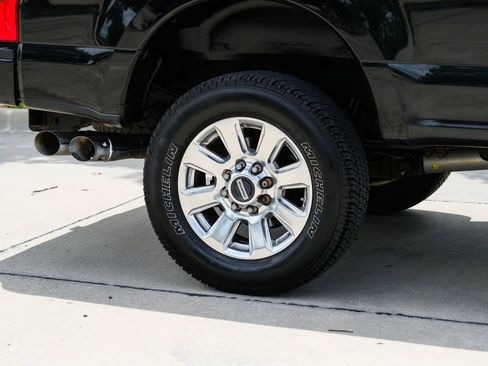 Used 2017 Ford F250 Platinum AWD/4WD image 16