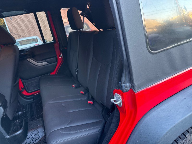 Used 2018 Jeep Wrangler Unlimited Sport S AWD/4WD image 26