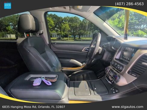 Used 2017 GMC Yukon XL Denali w/ Open Road Package AWD/4WD image 22