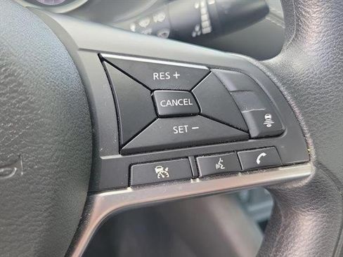 Used 2024 Nissan Sentra SV FWD image 19