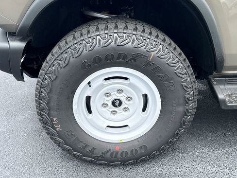 New 2026 Ford Bronco Heritage Edition AWD/4WD image 11