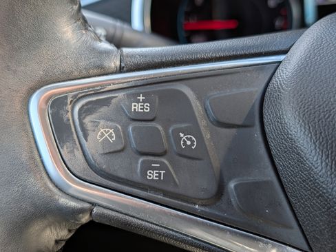 Certified 2018 Chevrolet Malibu LT FWD image 25