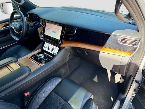 Used 2024 Jeep Grand Wagoneer L Series III image 15