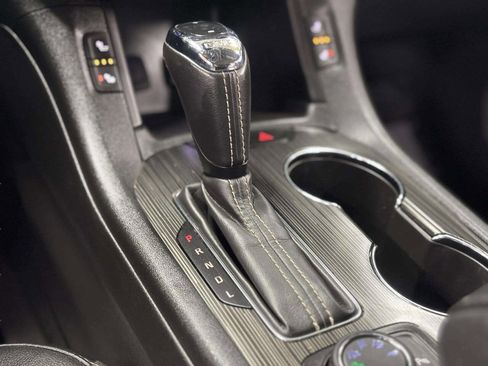 Used 2019 GMC Acadia SLT AWD/4WD image 35