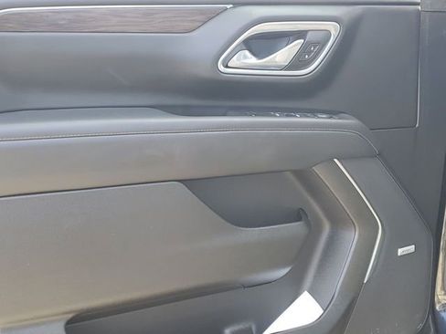 Used 2023 Chevrolet Tahoe Z71 w/ Luxury Package image 26