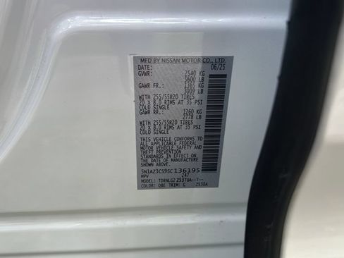 Used 2025 Nissan Murano SL AWD/4WD image 28