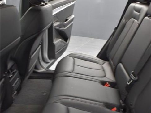 Used 2024 Jeep Wagoneer Launch Edition image 8