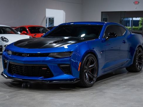 Used 2018 Chevrolet Camaro SS image 10