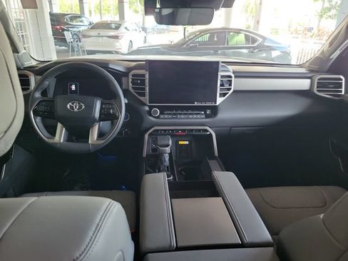 Used 2024 Toyota Sequoia Limited AWD/4WD image 9