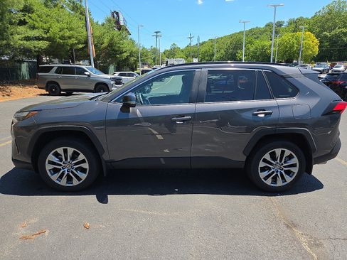 Used 2023 Toyota RAV4 XLE Premium AWD/4WD image 6