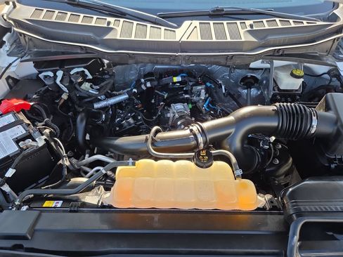 Used 2023 Ford F150 Lariat AWD/4WD image 10