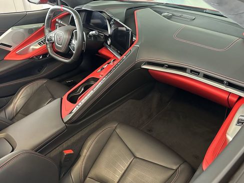Used 2023 Chevrolet Corvette Stingray Premium Conv w/ Z51 Performance Package RWD image 11
