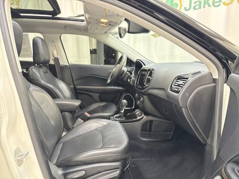 Used 2018 Jeep Compass Limited w/ Navigation Group image 32