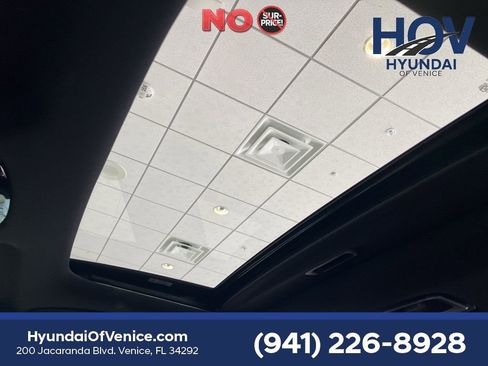 Certified 2024 Hyundai Santa Cruz Limited AWD/4WD image 15